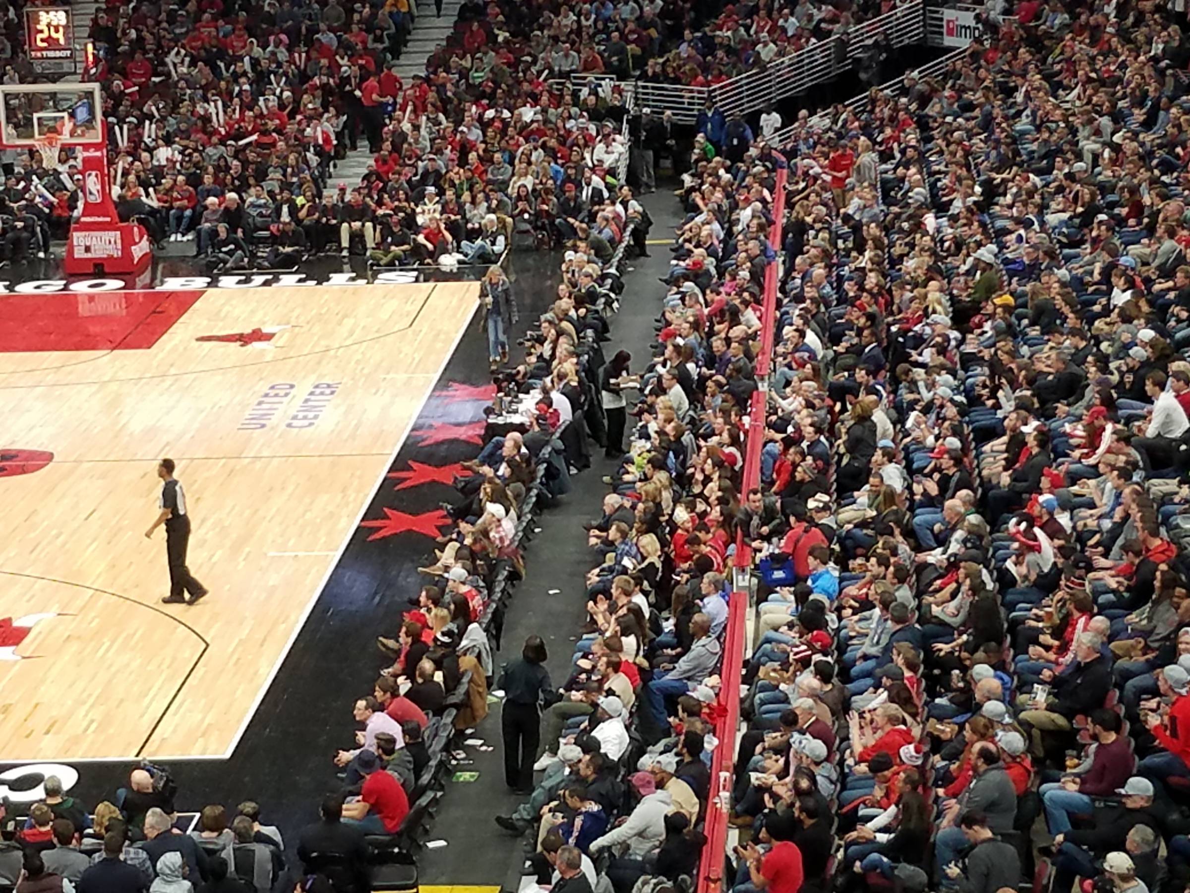 Courtside Seats At United Center