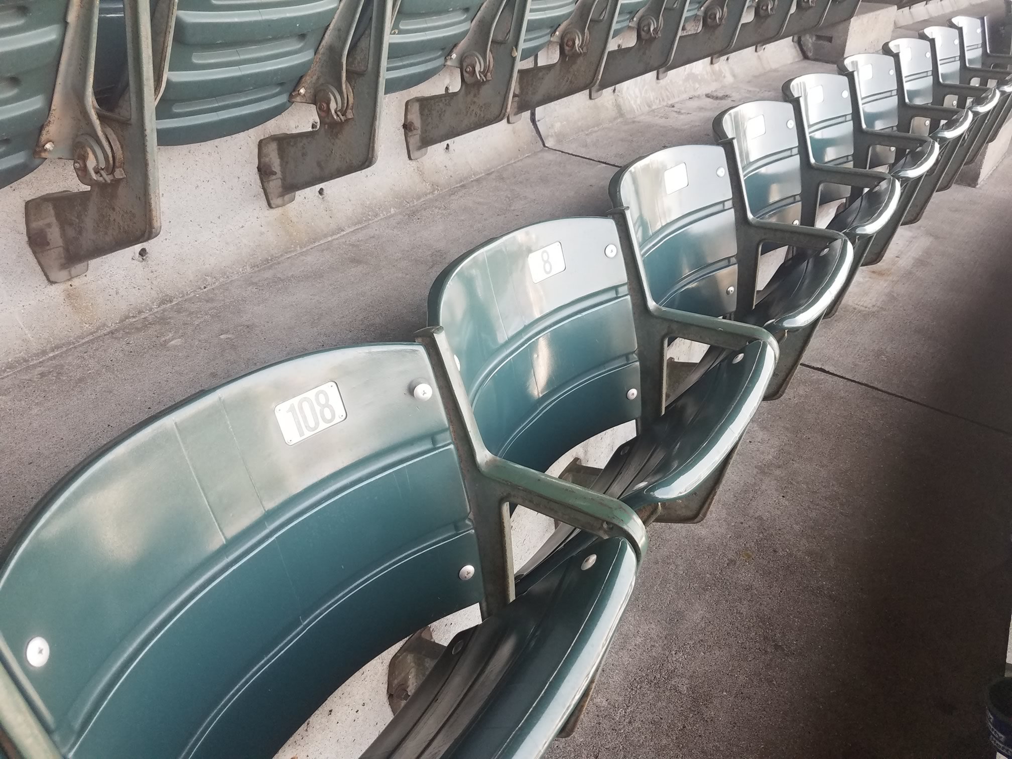 upper level seats at wrigley field