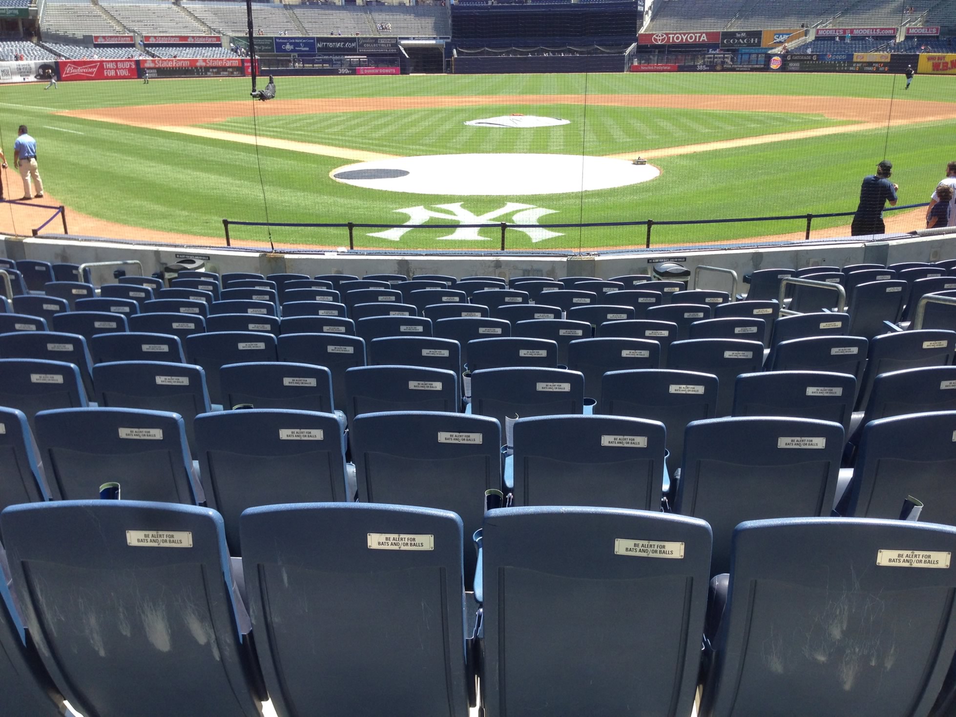 Bleacher Seats New Yankee Stadium Elcho Table
